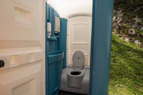 Portable Toilet Options We Offer in Conway Springs, KS